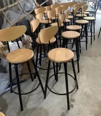 Ghế bar gỗ cho quán cafe, bar, nhà hàng